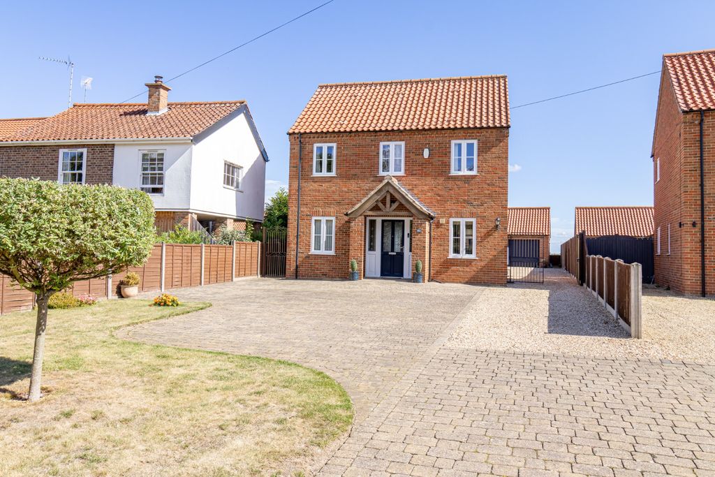 Property photo 1 of 36 4491273