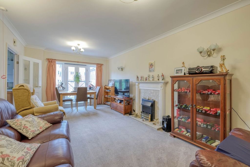 Property photo 2 of 13
