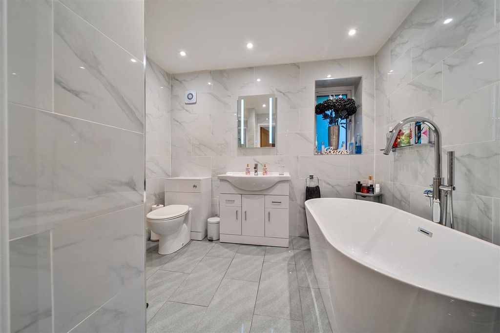 Additional image 42 of 6 bed detached house for saleOutwood Lane, Chipstead, Coulsdon CR5