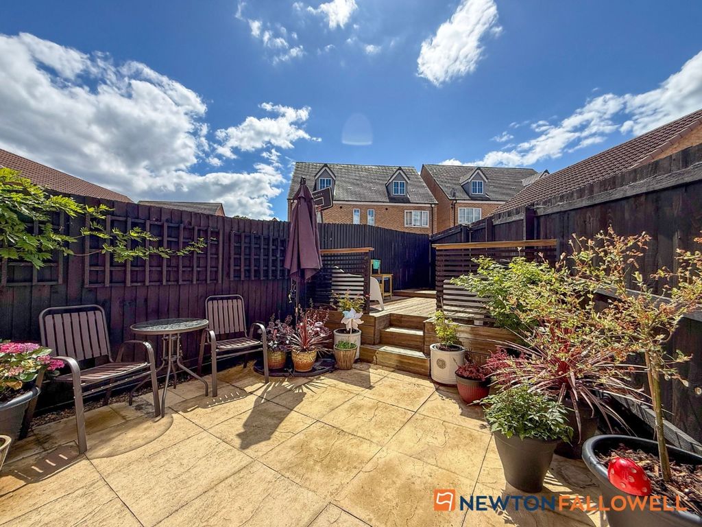 Property photo 3 of 23 Rear Garden 1