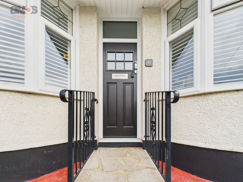 Property photo 2 of 19 3375192