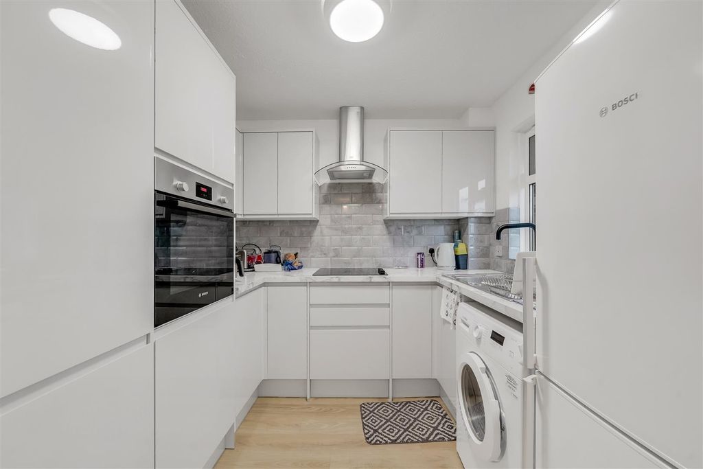 Property photo 2 of 23 Dsc08815_Hdr.Jpg