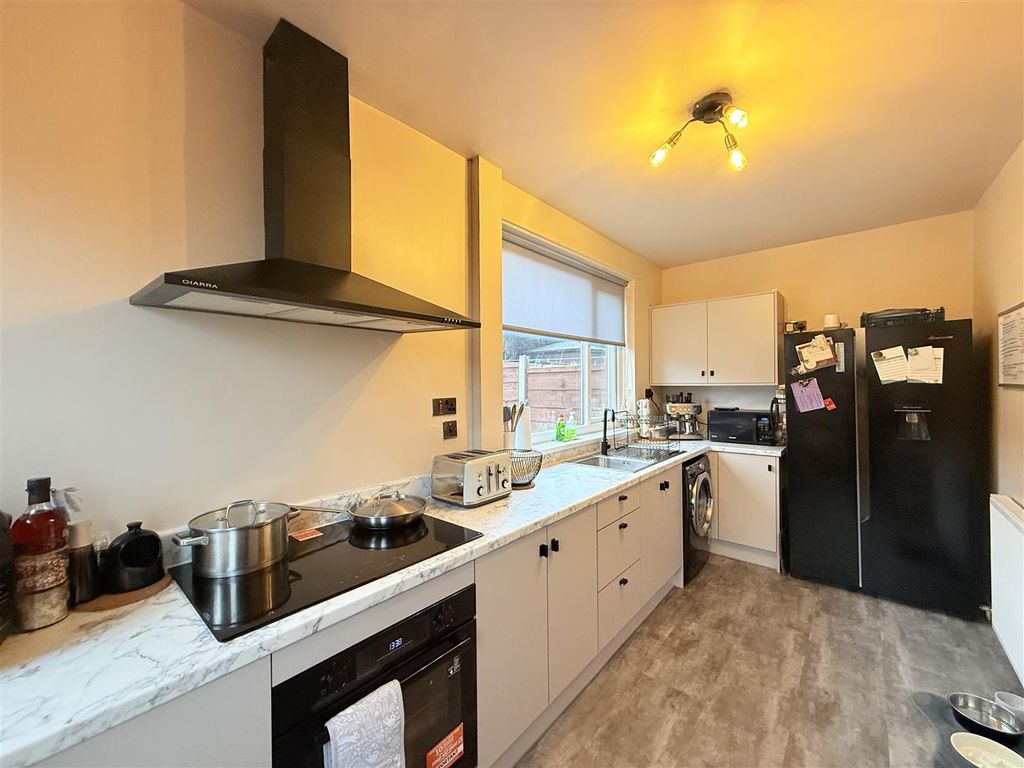 Property photo 3 of 8 Img_2729.Jpeg