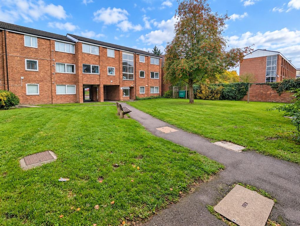 Property photo 1 of 12