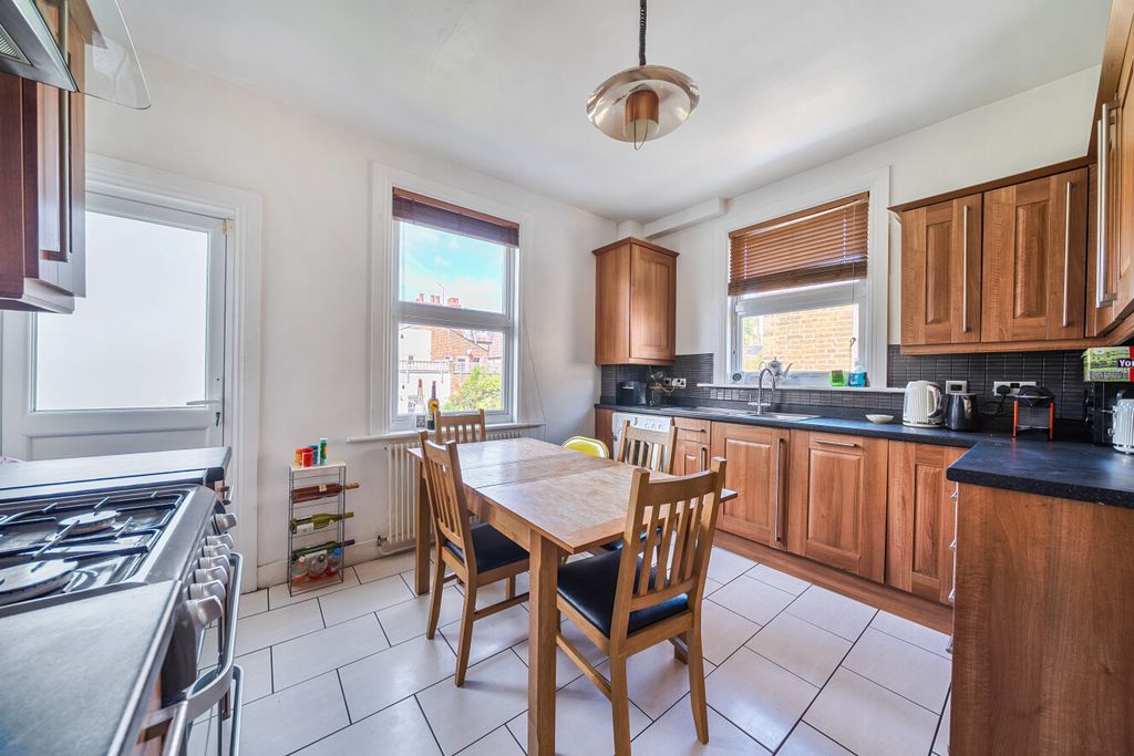 Property photo 3 of 15 1473193-13-6A311F...