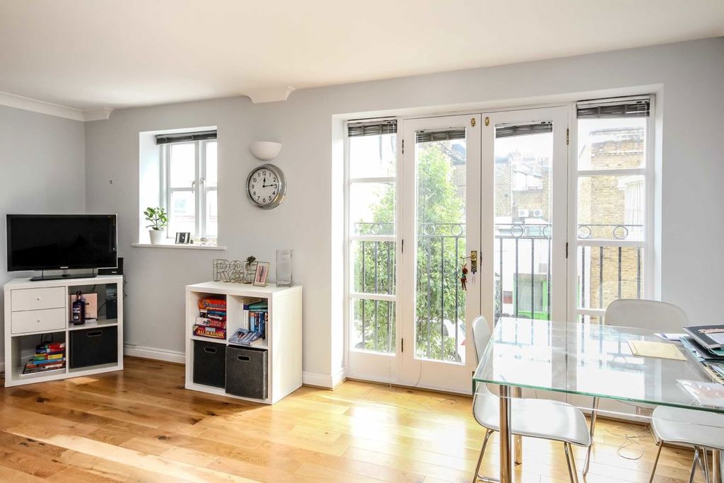 Property photo 2 of 5