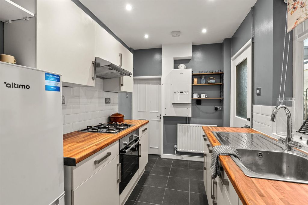 Property photo 3 of 25 38Turnerrd-016.Jpg