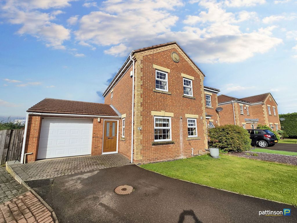 Property photo 1 of 32
