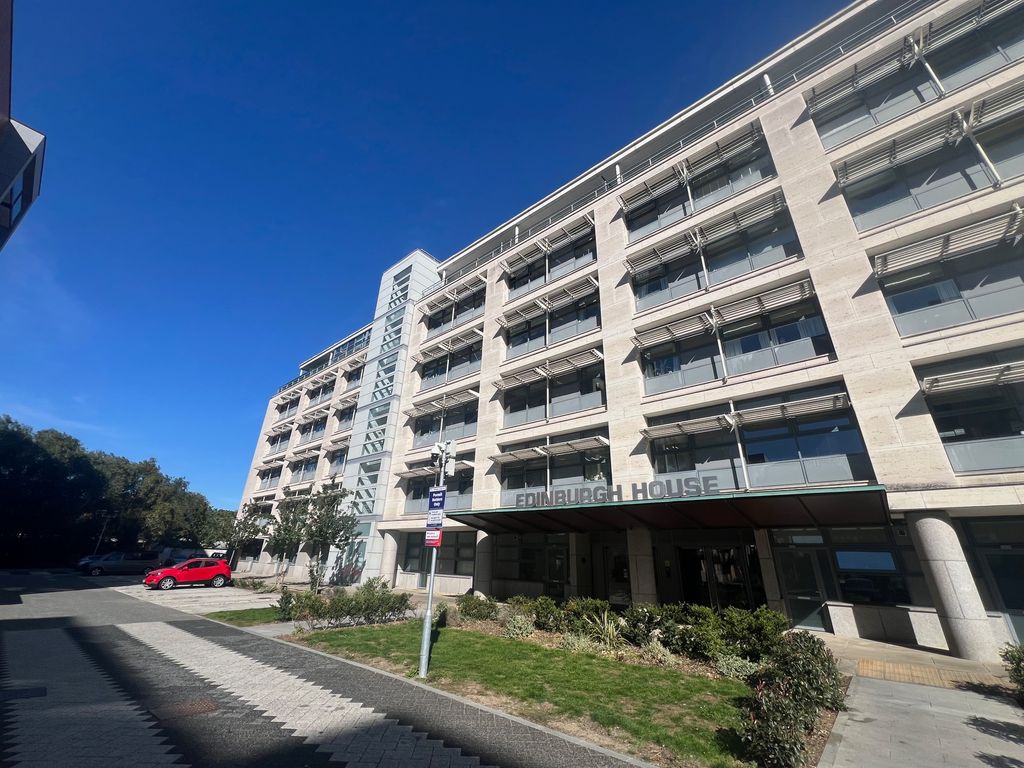 Property photo 1 of 8 Image