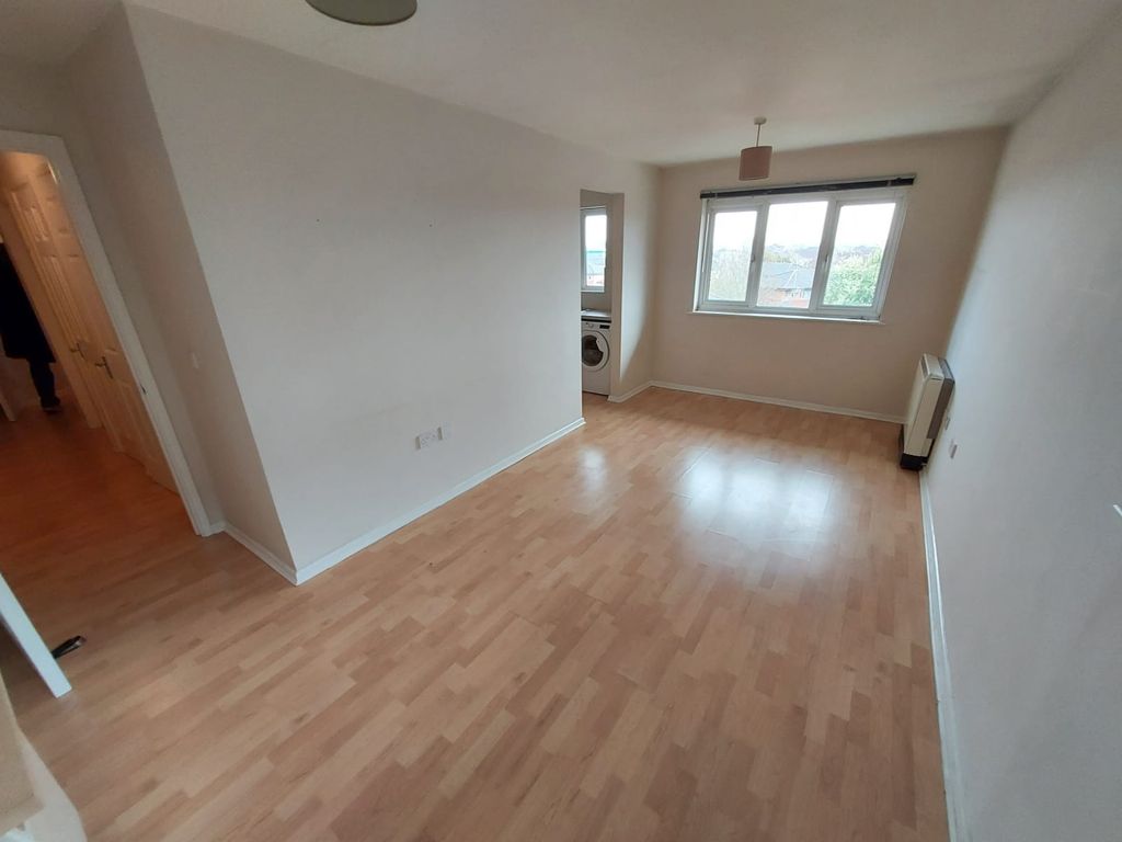 Property photo 3 of 6 Gallery