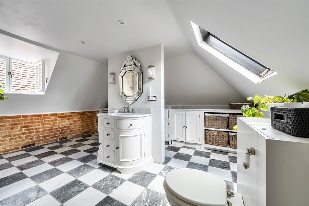 Additional image 6 of 4 bed flat for saleHigh Street, Headley, Hampshire GU35