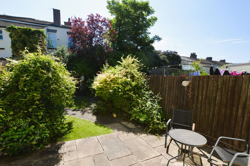 Property photo 3 of 27