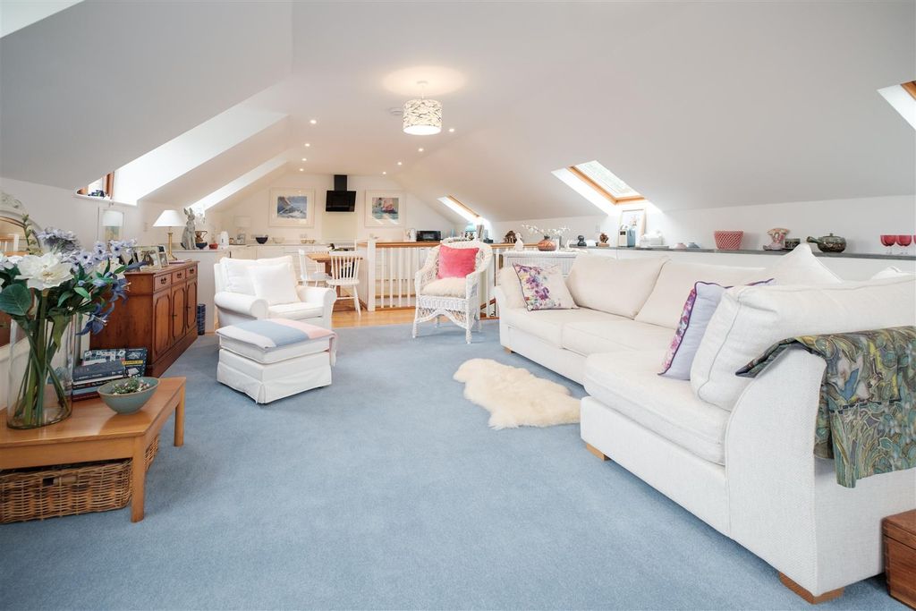 Property photo 3 of 15 Milkmaids Cottage (19) - Copy.Jpg