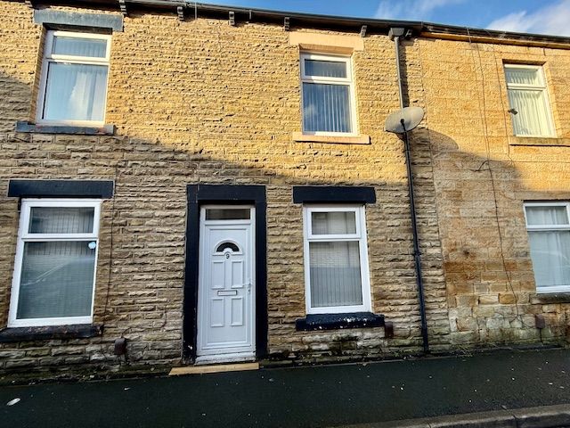 Property photo 1 of 11