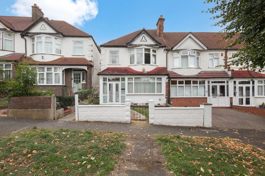 Property photo 1 of 24
