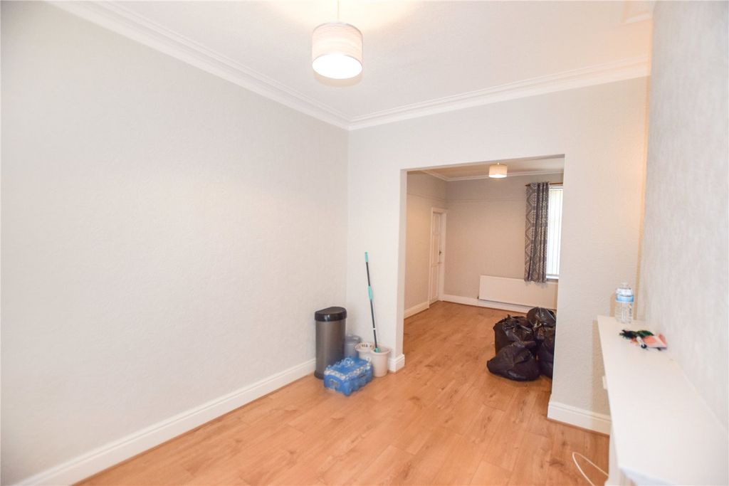 Property photo 3 of 14 Picture No. 07