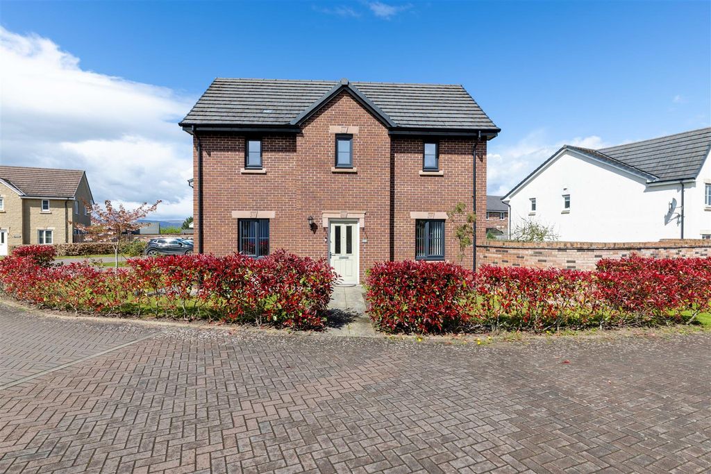 Property photo 1 of 28 25F, Eagle Avenue Auchterarder-3.Jpg
