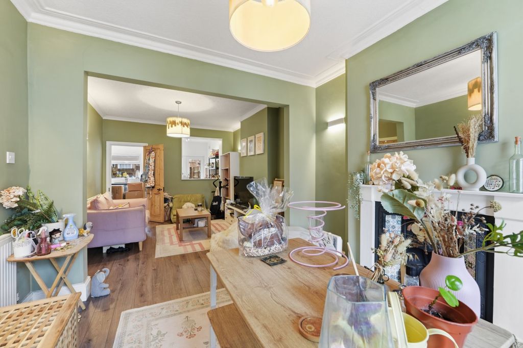 Property photo 3 of 10 Picture No. 09