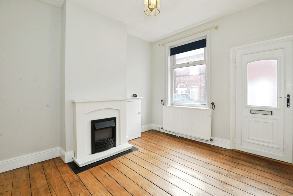 Property photo 2 of 13 Pbox-Img.Jpg