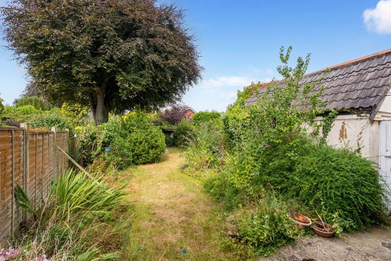 Property photo 2 of 17 Garden