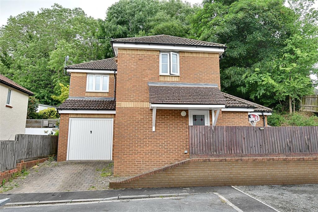 Property photo 1 of 16 Front.Jpg