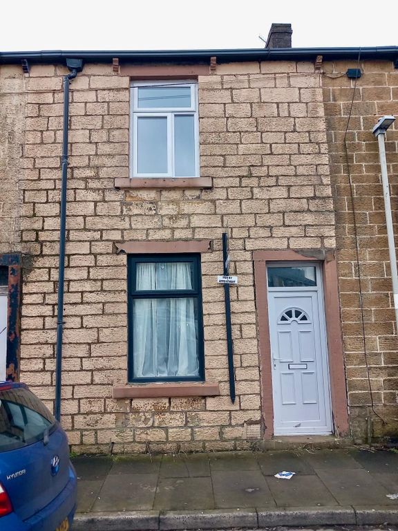 Property photo 2 of 10