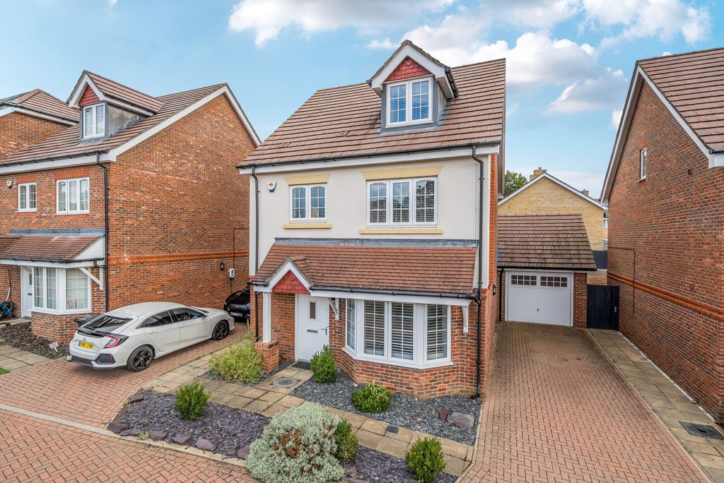 Property photo 1 of 21 1345293-1-68Aee13...