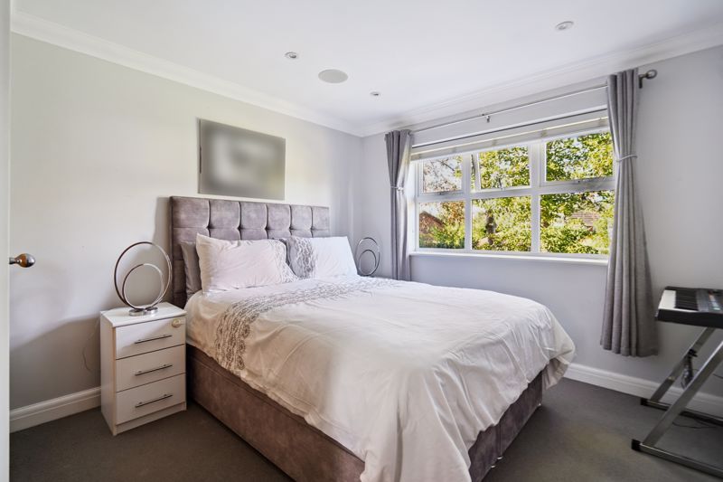Additional image 6 of 3 bed flat for sale3 Bedroom Flat, Maidenhead SL6