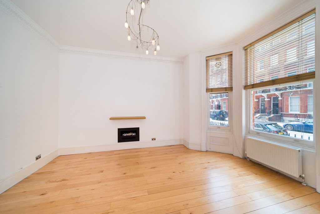 Property photo 3 of 28