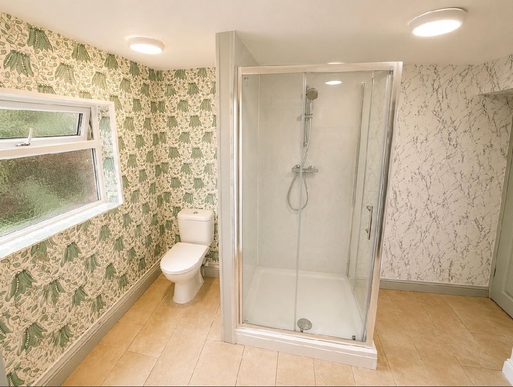 Property photo 2 of 16 Bathroom