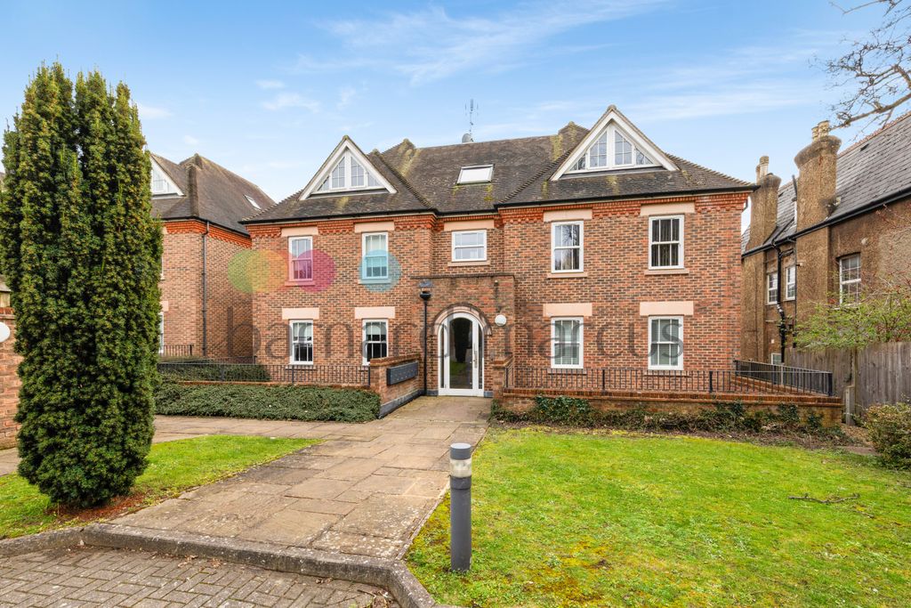 Property photo 1 of 8 Front