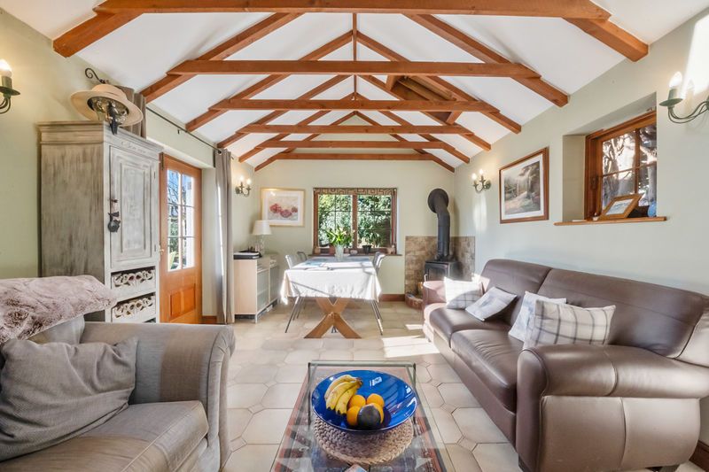 Property photo 3 of 11 Photo 7