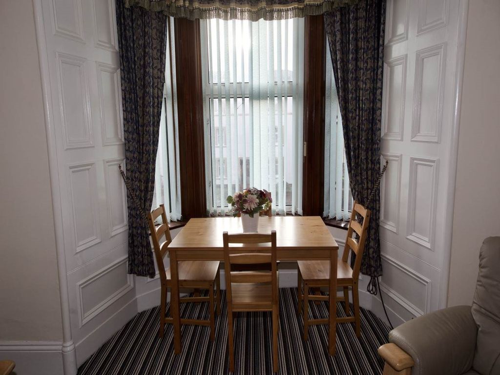 Property photo 3 of 12 Dining Area 141 Clep