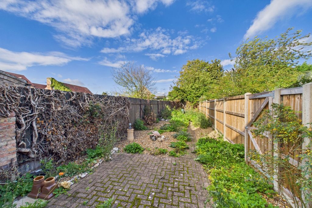 Property photo 3 of 14