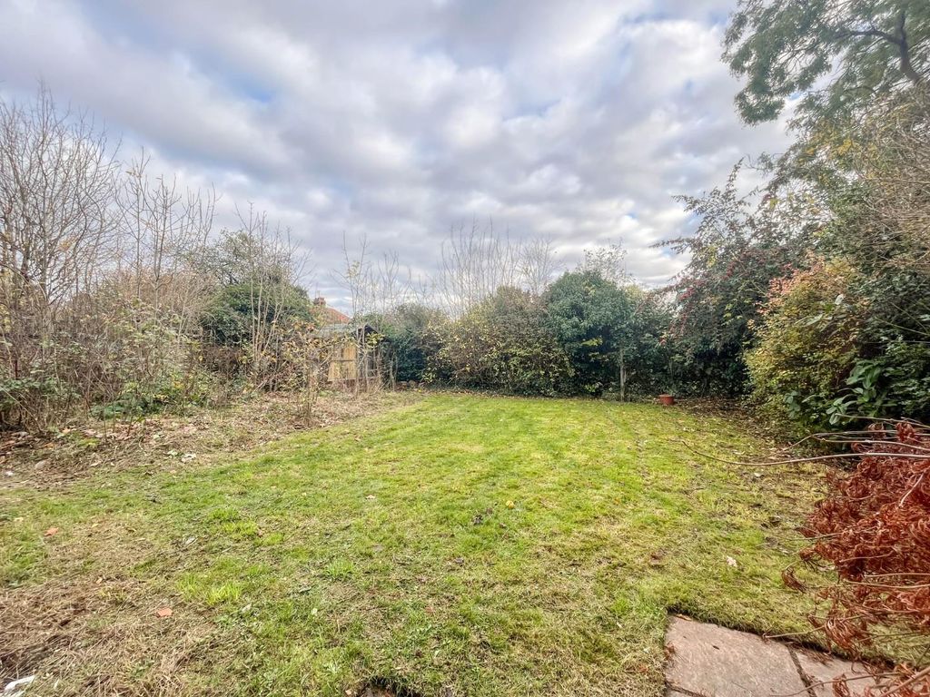 Property photo 3 of 13 20251118_141725570_0.0.Jpg