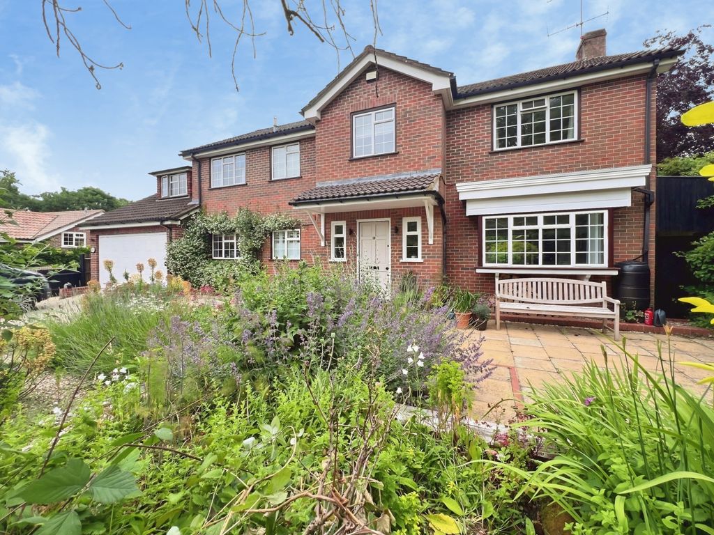 Property photo 1 of 29 Picture No. 34