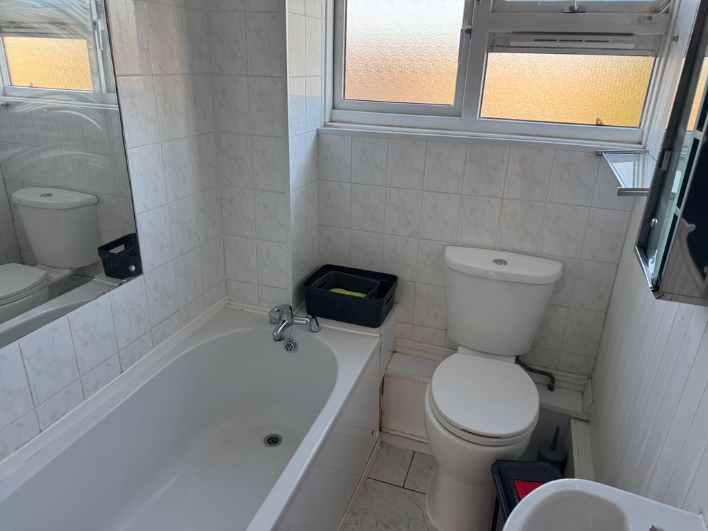 Property photo 3 of 3