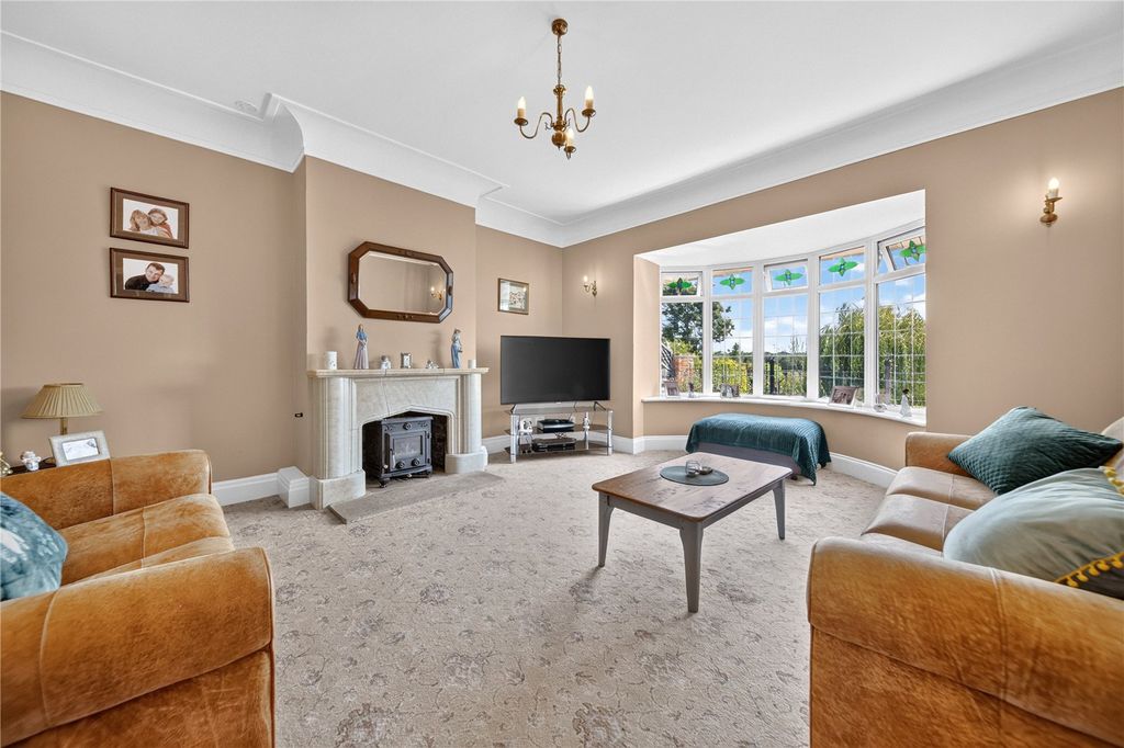 Property photo 2 of 16 Reception Room