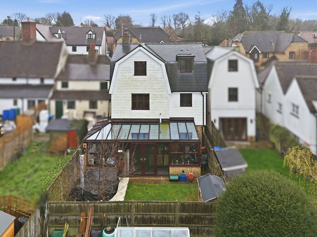 Property photo 2 of 32