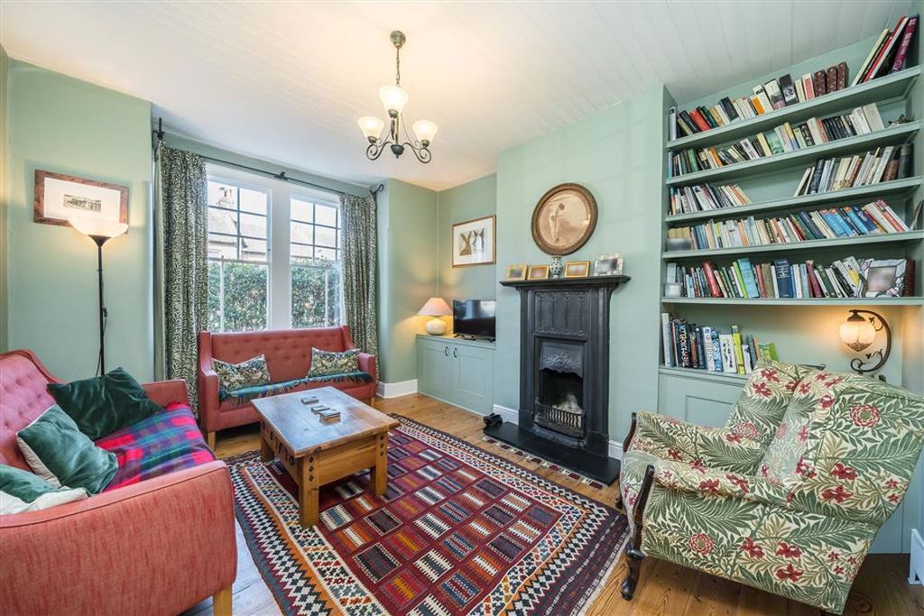 Property photo 2 of 10