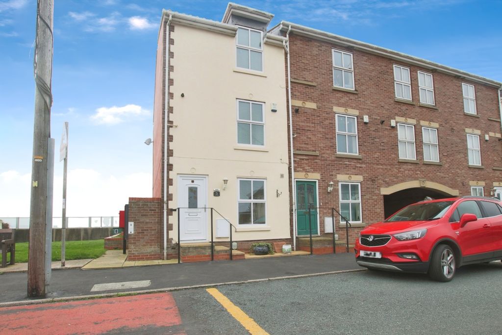 Property photo 1 of 14 4657361