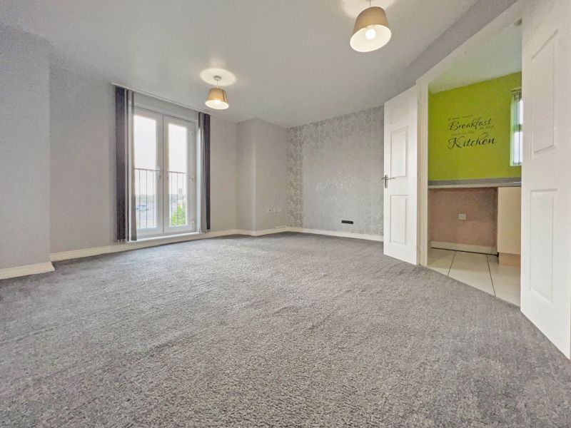 Property photo 2 of 11 Lounge