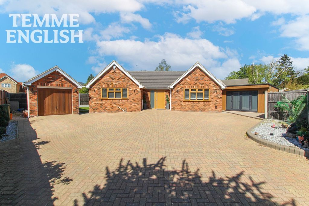 Property photo 1 of 29