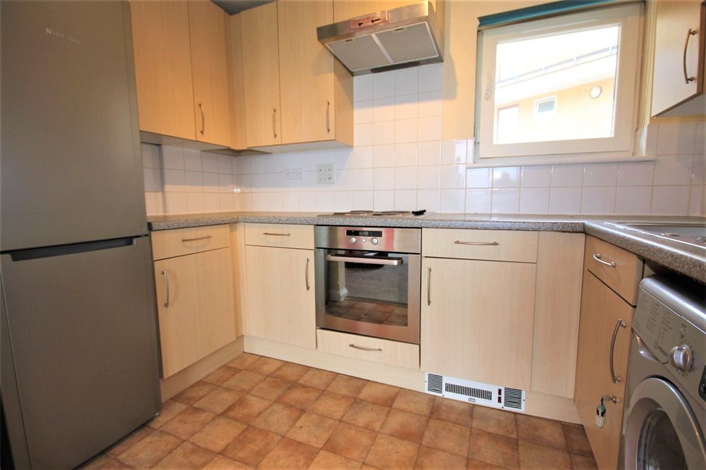 Property photo 1 of 7 Kitchen