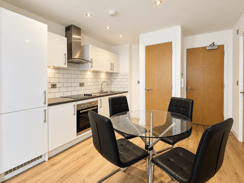 Property photo 2 of 7 Kitchen Dining