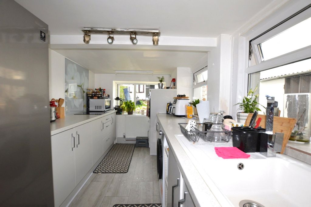 Property photo 3 of 13 Picture No. 04