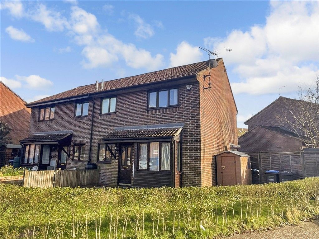 Property photo 2 of 6 Front