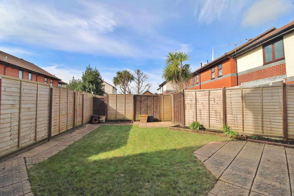 Property photo 3 of 21