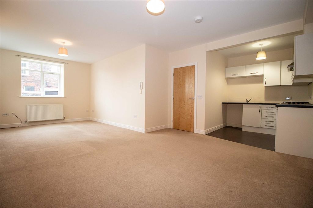 Property photo 3 of 8 Flat9Methodistcourtlk.Jpg