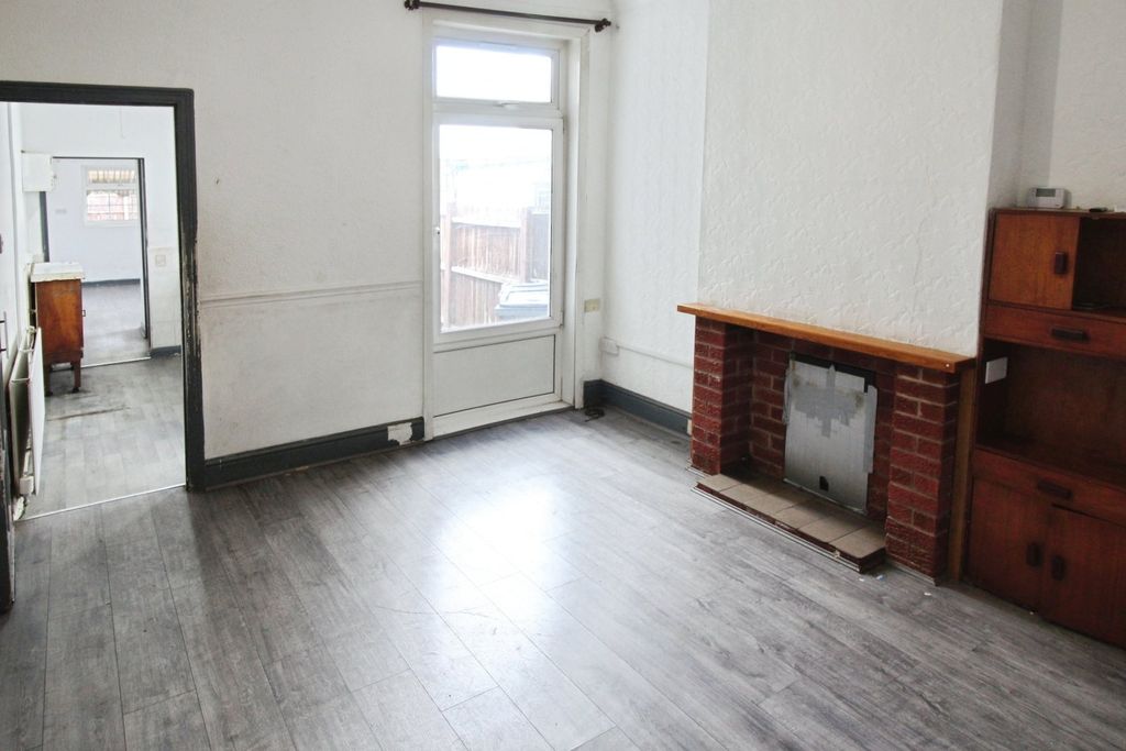 Property photo 2 of 13 Picture No. 07
